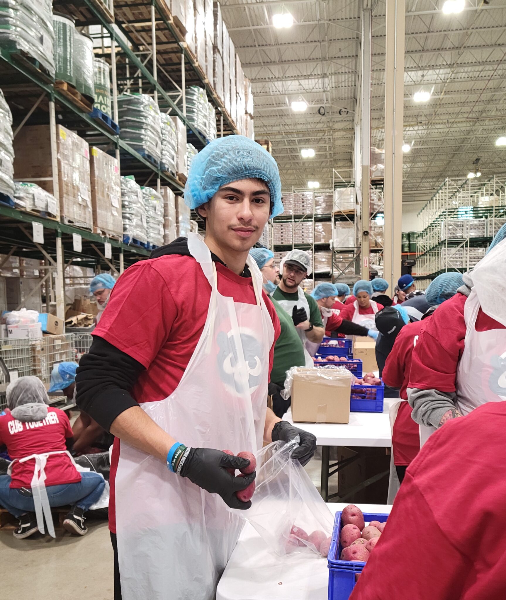 Young Athletes Pitch In Greater Chicago Food Depository