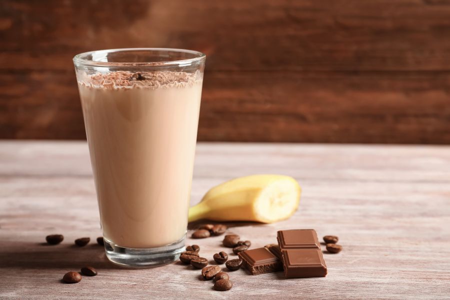 Batido de chocolate, plátano y proteínas